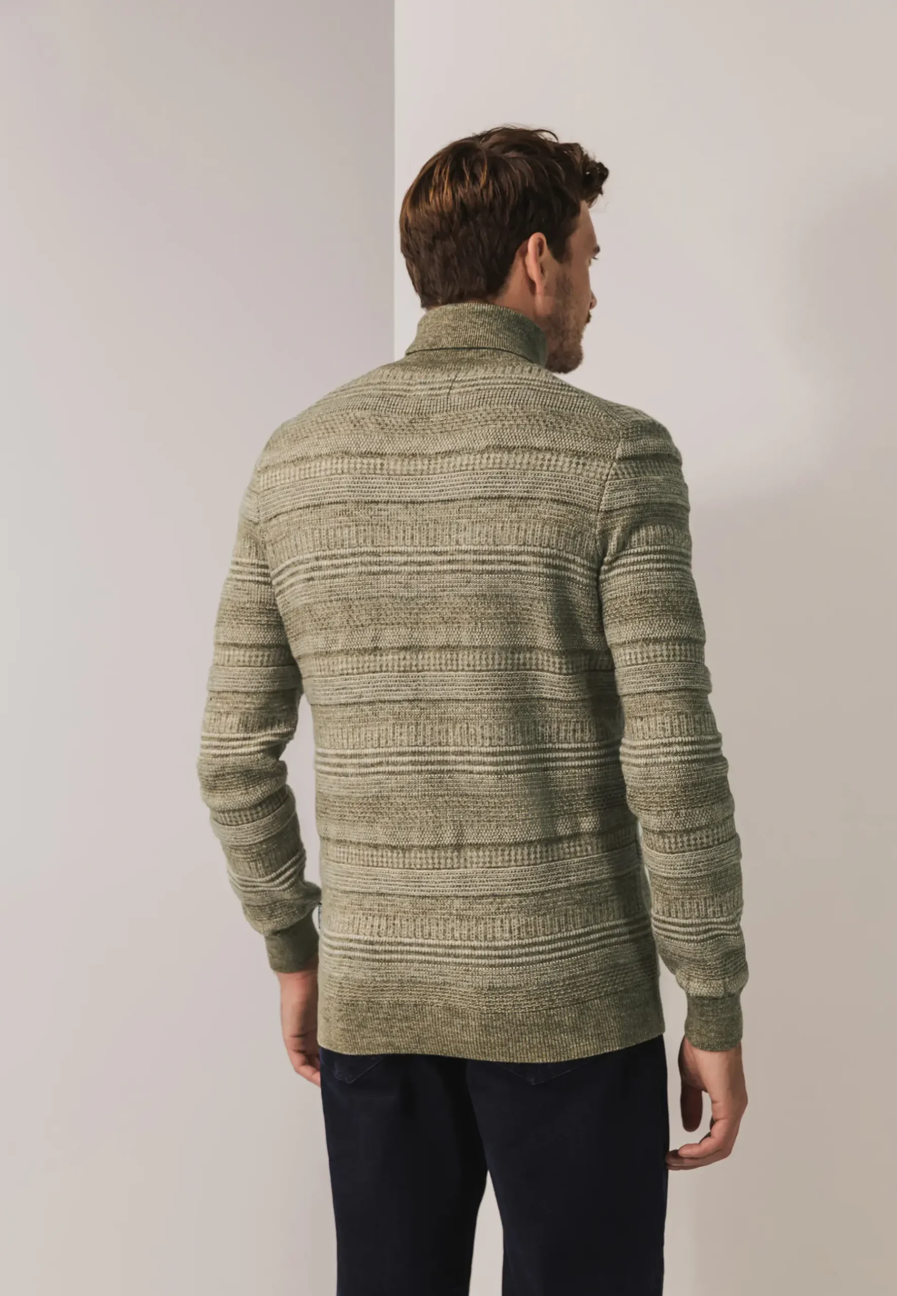 Coltrui met structuurpatroon Truien