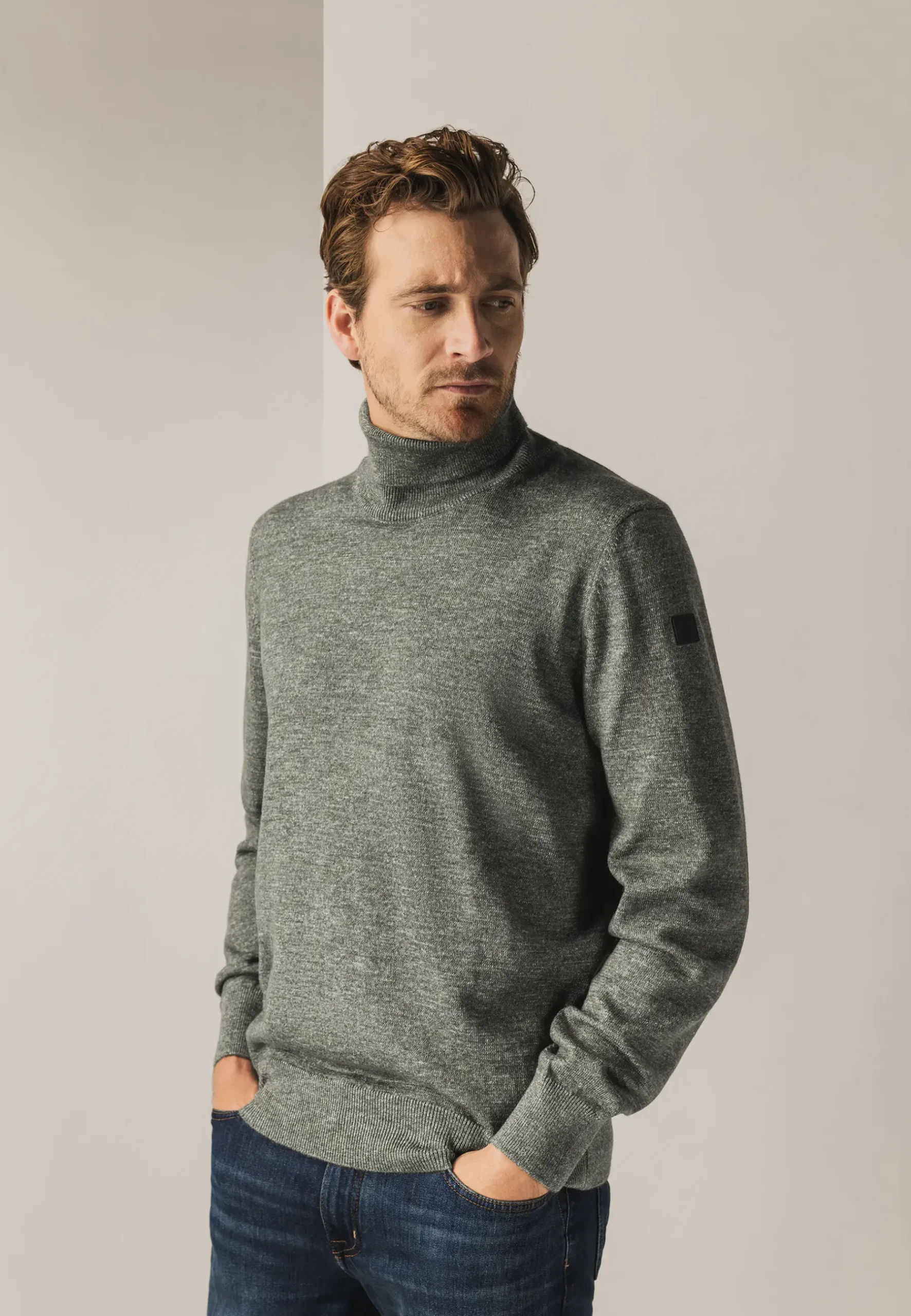 Online Coltrui van een acrylmix Truien