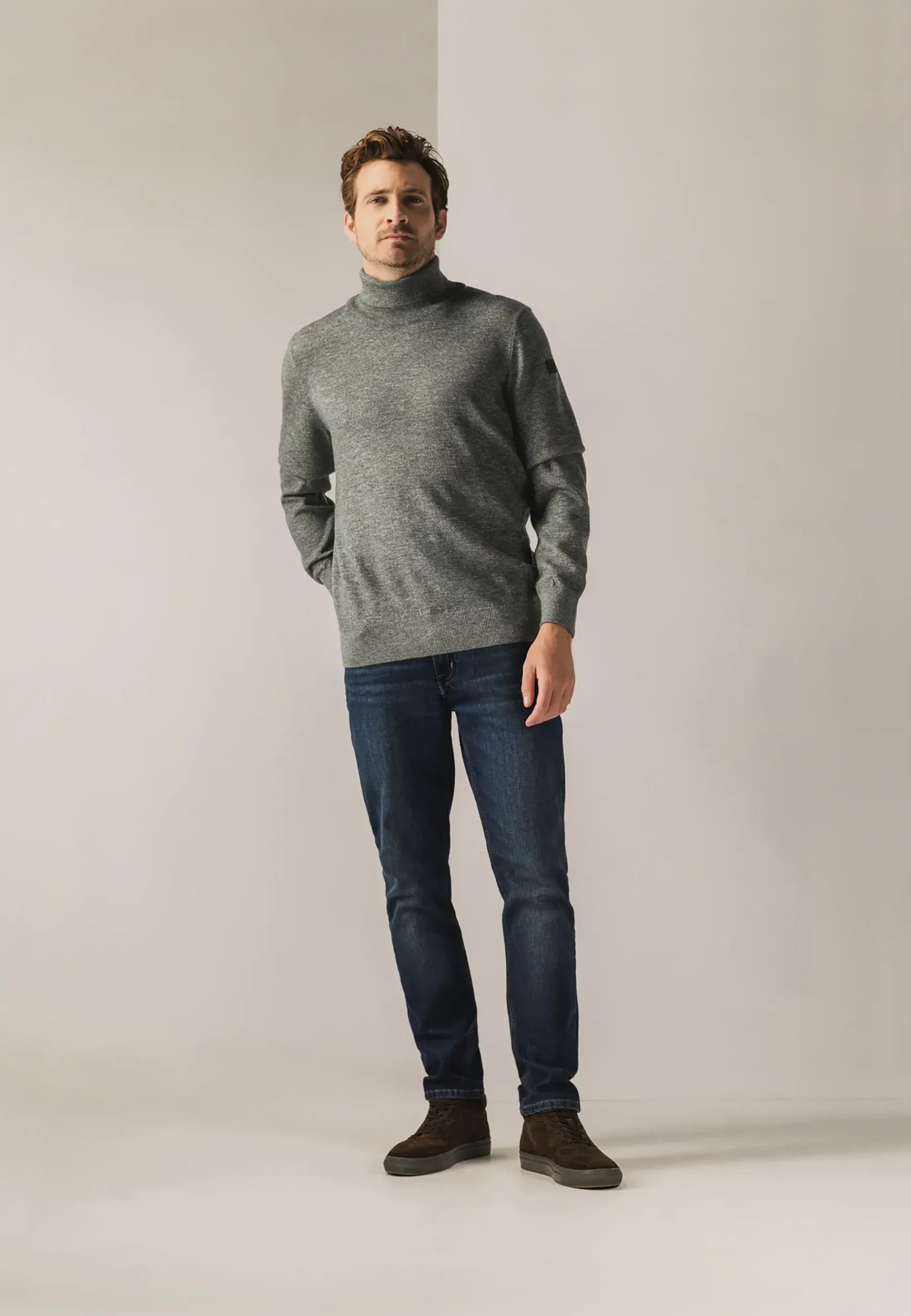 Online Coltrui van een acrylmix Truien