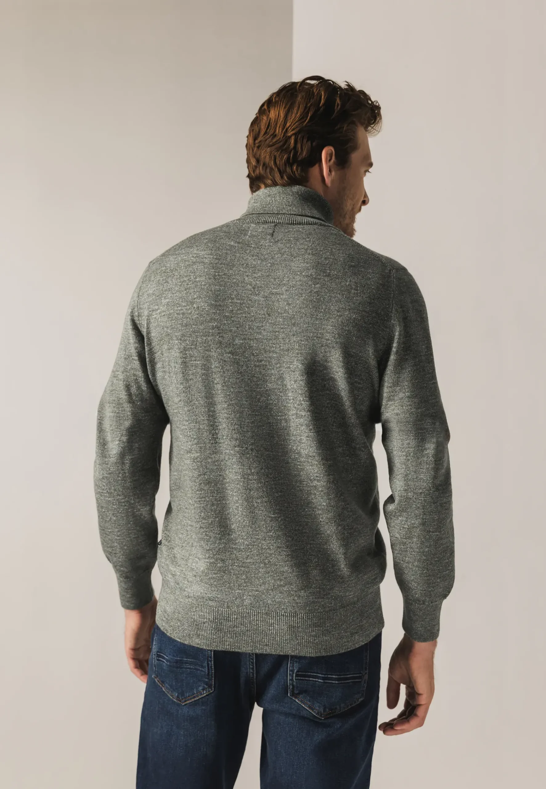 Online Coltrui van een acrylmix Truien