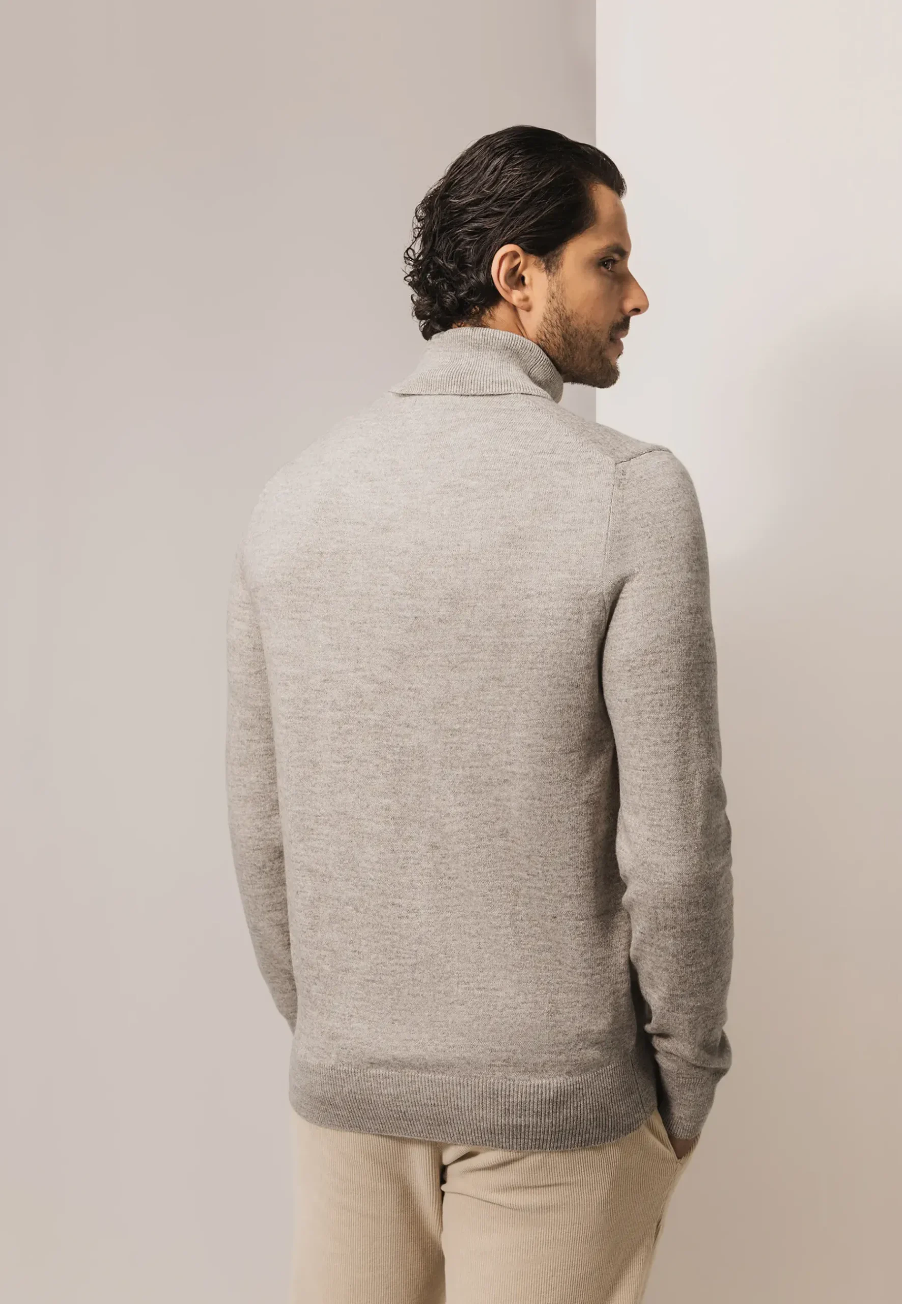 Discount Coltrui van een acrylmix Truien