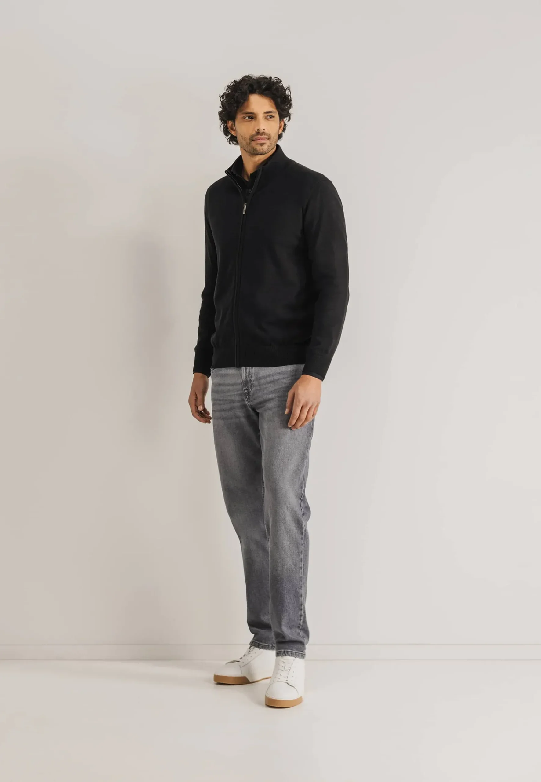 ESSENTIALS fijngebreid vest Vesten