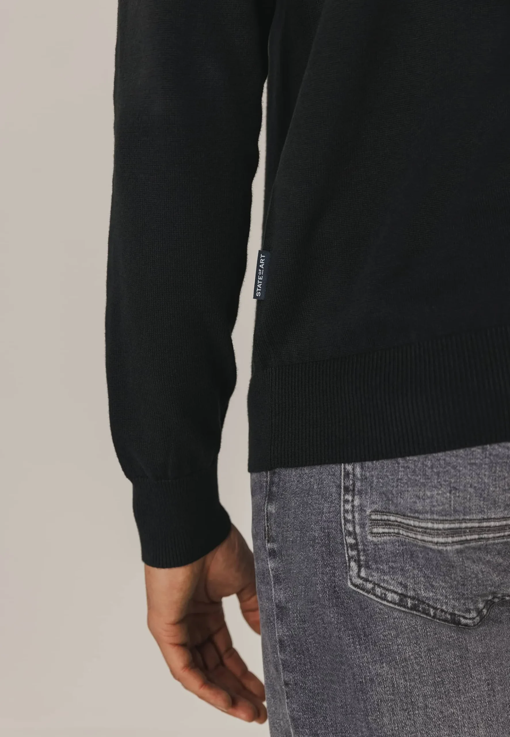 Sale ESSENTIALS trui met ronde hals Truien