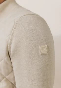 Sale Gebreid vest met doorgestikte voorkant Vesten