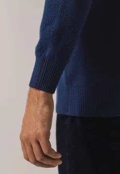 Lamswollen trui met zadelmouwen Truien