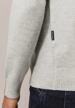 Outlet Lamswollen trui met zadelmouwen Truien