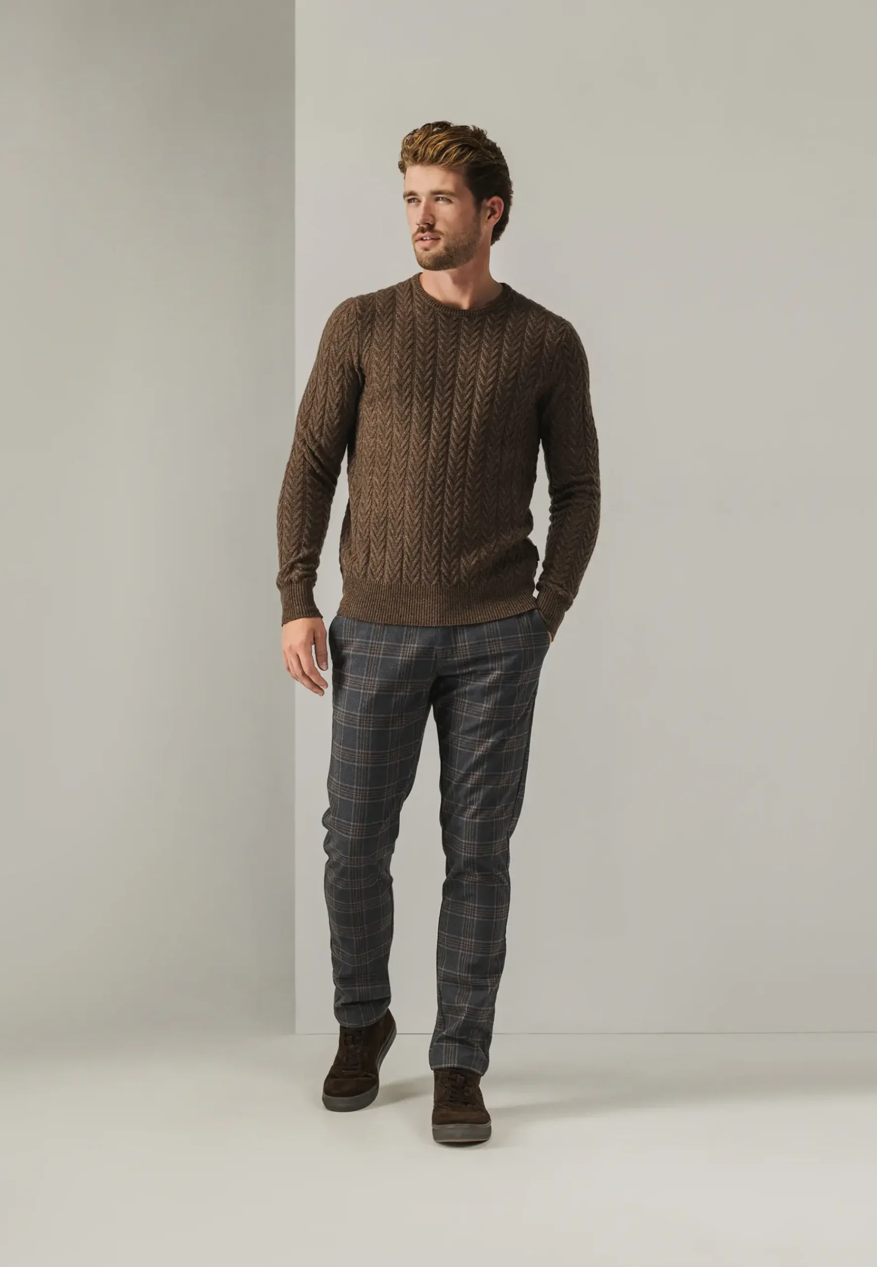 Online NAVIGATOR geruite chino in stretchstof Broeken