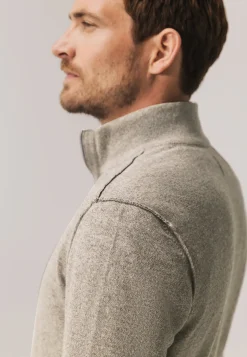 Clearance Trui met halve rits en rubberen badge Truien