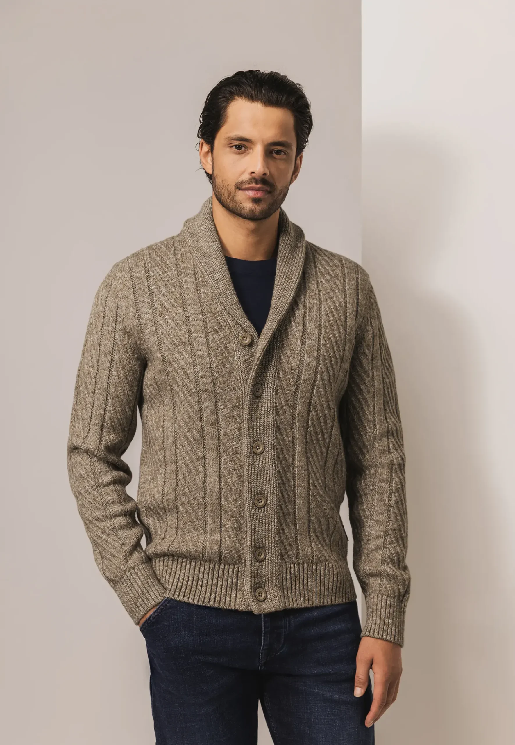 Outlet Vest met sjaalkraag van CIPRO-garen Vesten