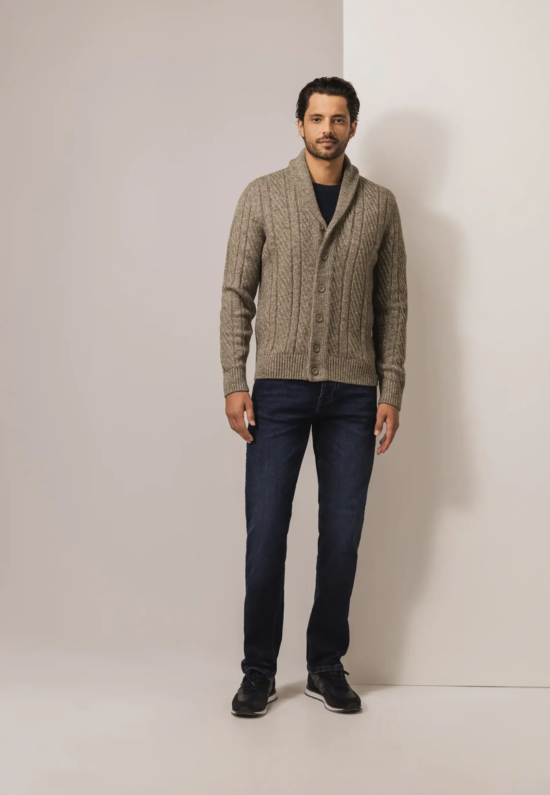 Outlet Vest met sjaalkraag van CIPRO-garen Vesten